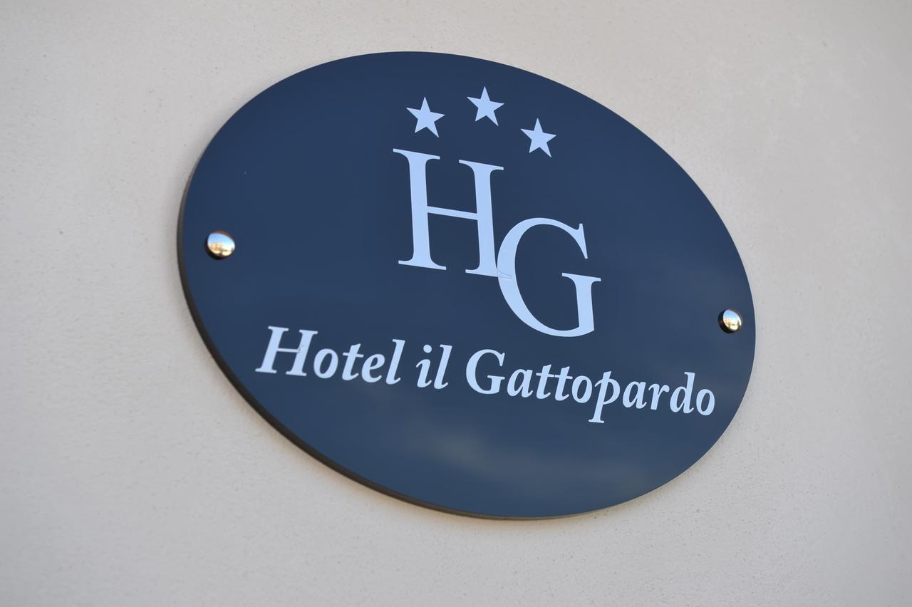 Albergo " Il Gattopardo" Di Esposito Carmela & C Sas Sant'Arcangelo  エクステリア 写真